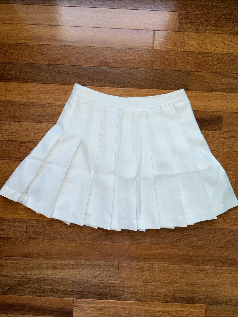 Forever 21 White Pleated Mini Skirt